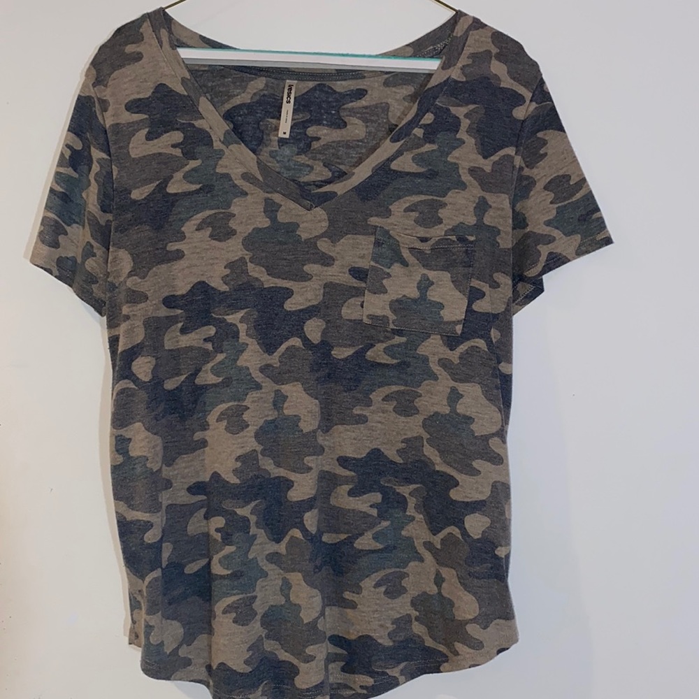 cute camo short sleeves top